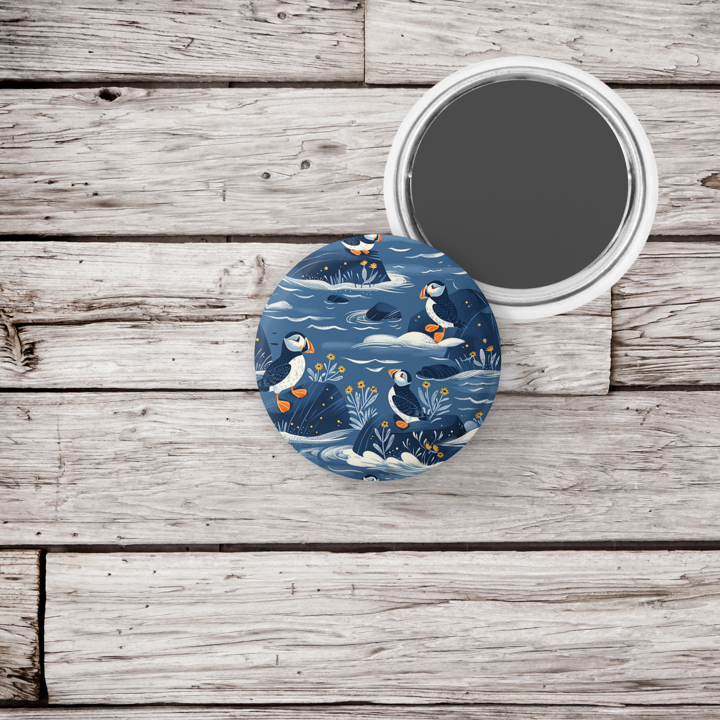Puffin 6 Pin Back Button, Magnet